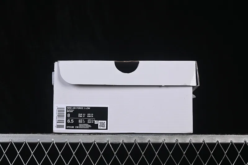 All categories Nk Air Force 1 Air Force series Nk Air Force 1 Low Air Force low-top Nike Air Force 1'07 Low Gray and white contrast Air Force 1 low-top casual sneakers DF0188-138